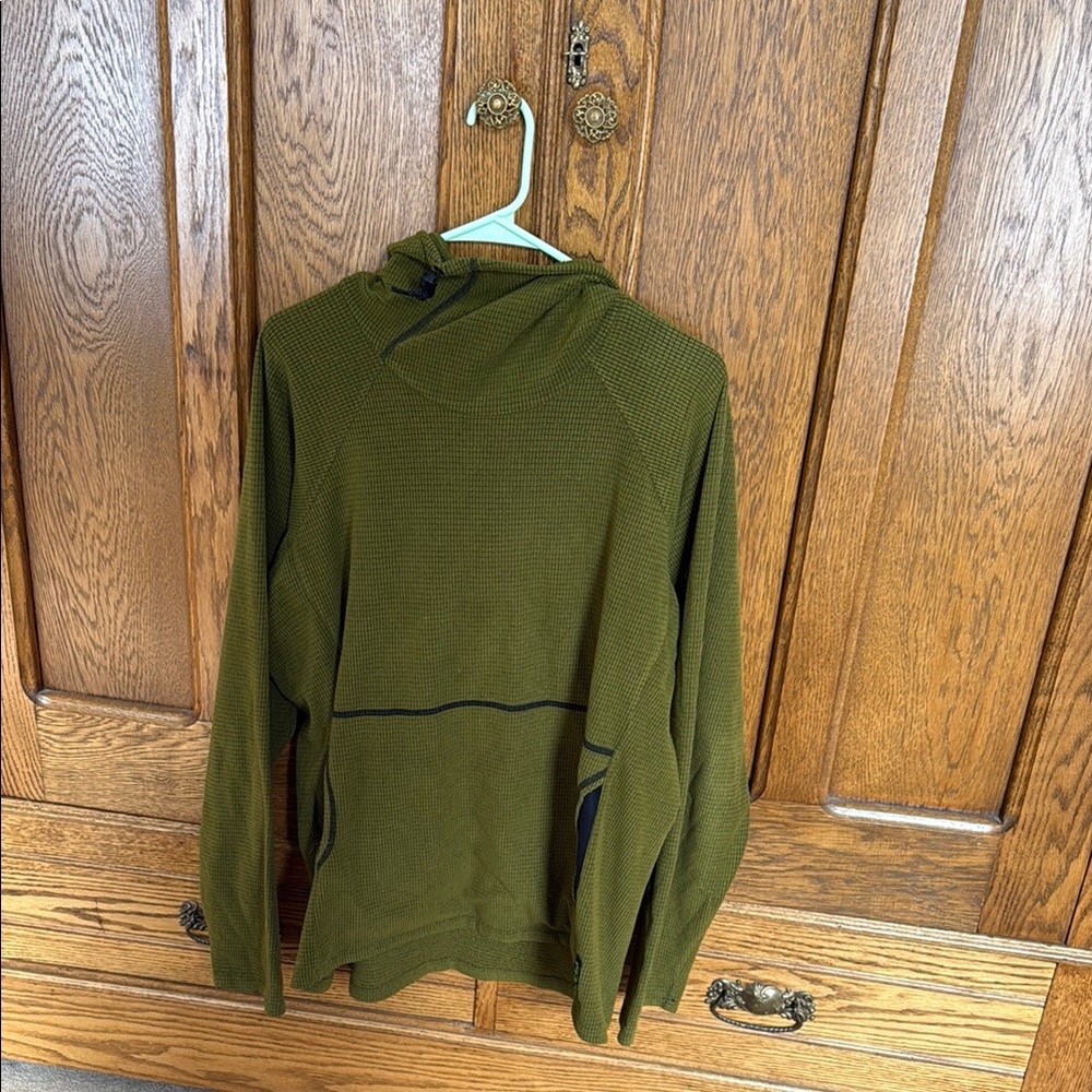 Olive Green Hooded Melanzana